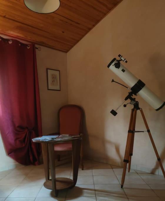 Sous Le Chateau Montaut  Экстерьер фото